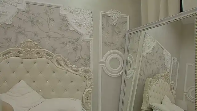 Snapshot of EllieFrosty_ chatting on January 2026 06:22:01 PM EllieFrosty online show from January 2026 06:22:01 PM