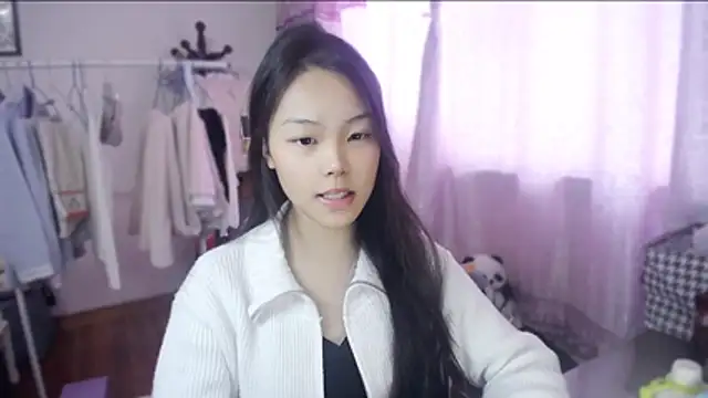 Snapshot of yao-yao_ chatting on November 2025 06:35:01 AM yao-yao online show from November 2025 06:35:01 AM