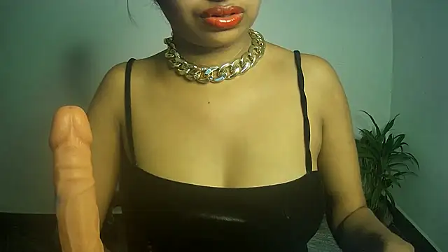 Minu Cam online show from May 2026 06:36:02 PM