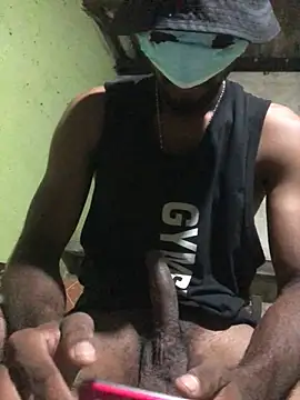 Snapshot of kavi1q1 chatting on March 2026 06:18:02 PM kavi1q1 online show from March 2026 06:18:02 PM