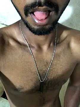 Snapshot of kavi1q1 chatting on December 2025 11:37:02 PM kavi1q1 online show from December 2025 11:37:02 PM