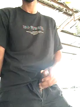 Snapshot of kavi1q1 chatting on November 2025 04:45:02 AM kavi1q1 online show from November 2025 04:45:02 AM