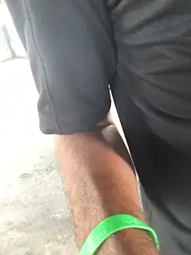 Snapshot of kavi1q1 chatting on October 2025 01:06:02 AM kavi1q1 online show from October 2025 01:06:02 AM