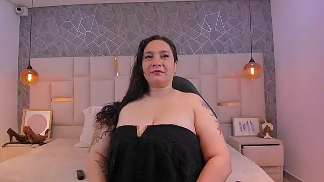 Snapshot of _im_alaya chatting on November 2025 04:49:02 AM im alaya online show from November 2025 04:49:02 AM