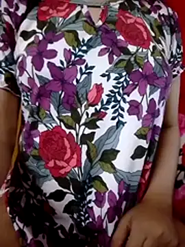 Tanishacutie online show from November 2025 05:06:01 PM