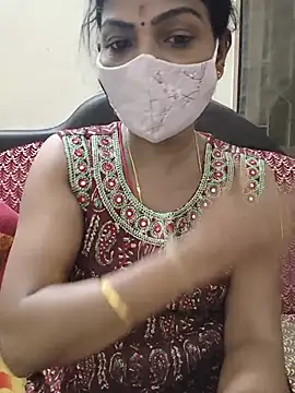 Snapshot of Rithya27 chatting on July 2026 06:05:01 PM Rithya27 online show from July 2026 06:05:01 PM