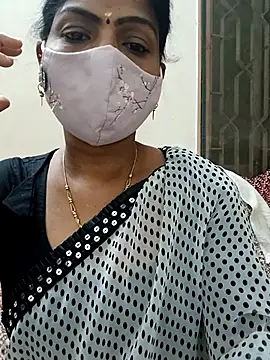 Snapshot of Rithya27 chatting on December 2025 08:04:02 PM Rithya27 online show from December 2025 08:04:02 PM