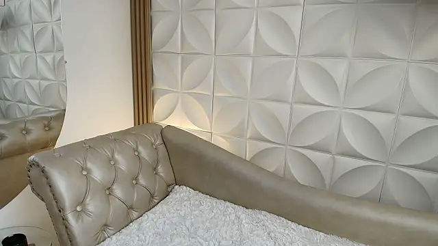 Lily rousee  online show from April 2026 12:45:01 PM