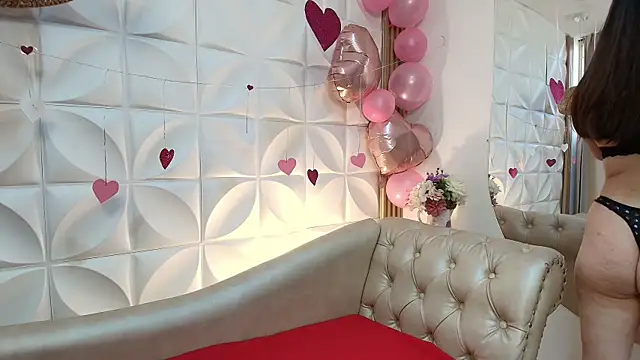 Lily rousee  online show from February 2026 12:59:01 PM