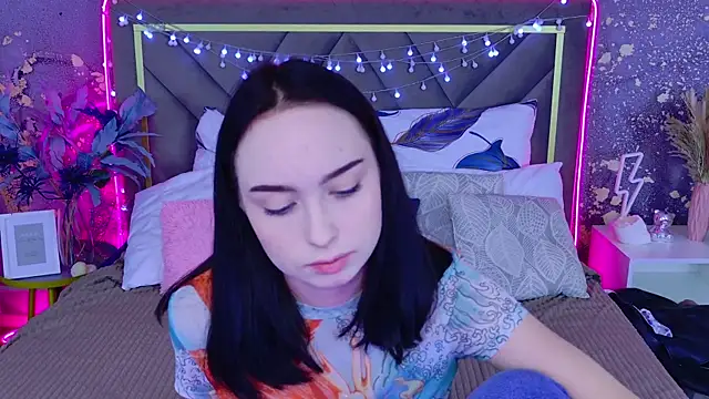 MonikaCarter online show from October 2025 11:18:01 AM