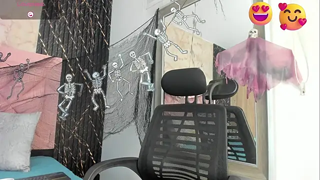 maia bianchi online show from October 2025 01:54:02 PM