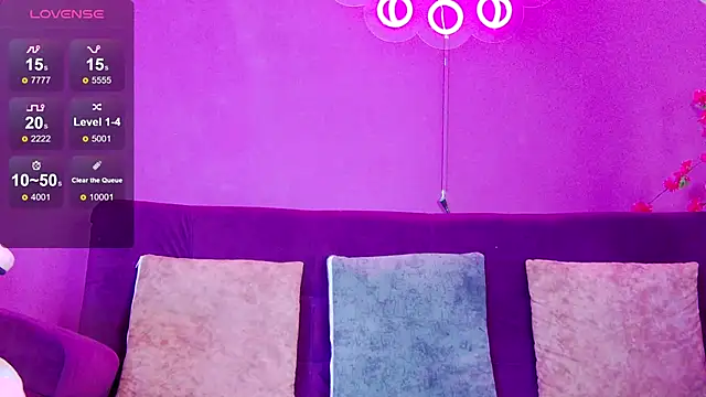 Snapshot of Maylu_Fox chatting on October 2025 03:21:02 PM Maylu Fox online show from October 2025 03:21:02 PM