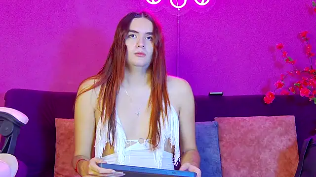 Snapshot of Maylu_Fox chatting on November 2025 12:30:01 PM Maylu Fox online show from November 2025 12:30:01 PM