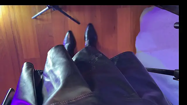 utopia2025 online show from December 2025 08:04:02 PM