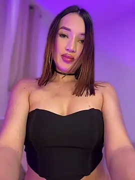 Bella-taylorr online show from May 2026 11:14:02 AM