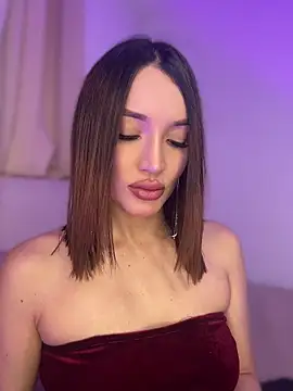 Bella-taylorr online show from May 2026 11:40:01 AM