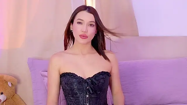 Snapshot of Bella-taylorr chatting on July 2026 12:25:01 PM Bella-taylorr online show from July 2026 12:25:01 PM