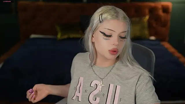 Yuki sun online show from November 2025 03:33:02 PM