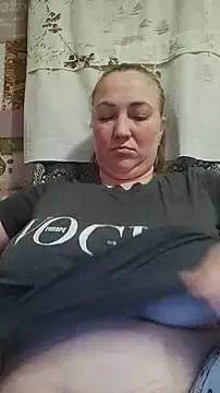 Kiss Eva online show from February 2025 05:09:01 PM