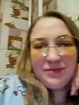 Kiss Eva online show from January 2025 07:49:02 PM