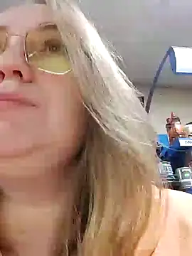 Kiss Eva online show from January 2025 08:23:02 AM