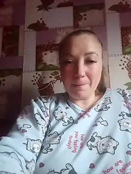 Kiss Eva online show from April 2026 04:08:02 PM