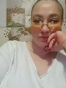 Kiss Eva online show from January 2026 02:57:01 PM