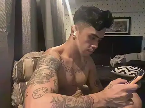 KarlKambing online show from November 2025 11:54:02 AM