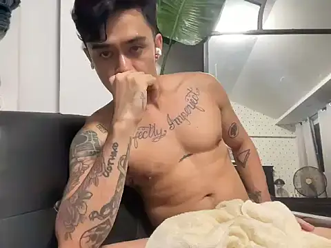 KarlKambing online show from November 2025 04:55:01 PM