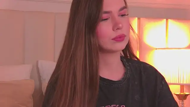 Snapshot of AshleyEvance chatting on February 2026 04:12:02 AM AshleyEvance online show from February 2026 04:12:02 AM