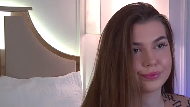 AshleyEvance online show from November 2025 04:01:01 AM