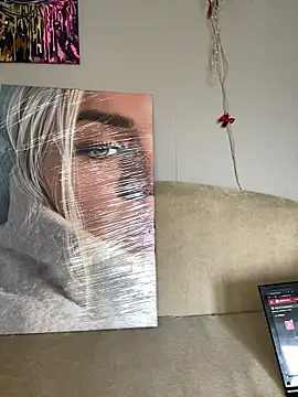 April Purr online show from March 2026 09:22:02 AM