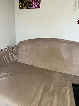 April Purr online show from March 2026 10:28:02 AM