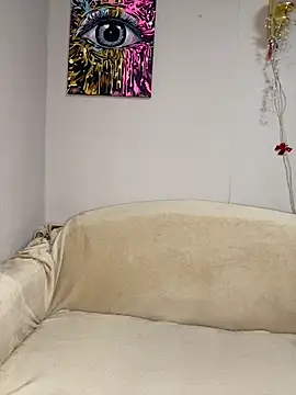 April Purr online show from March 2026 08:01:01 AM