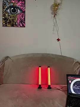 April Purr online show from March 2026 08:25:01 AM