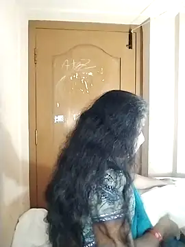 Snapshot of Megha_21 chatting on November 2025 06:28:01 AM Megha 21 online show from November 2025 06:28:01 AM