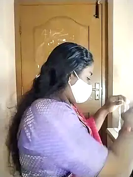 Snapshot of Megha_21 chatting on November 2025 05:44:01 AM Megha 21 online show from November 2025 05:44:01 AM