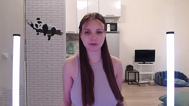 Leonaalove online show from April 2026 12:54:01 PM