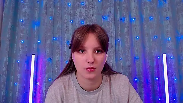 Leonaalove online show from December 2025 08:19:02 AM