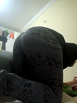 Italo gay online show from October 2025 04:19:02 PM