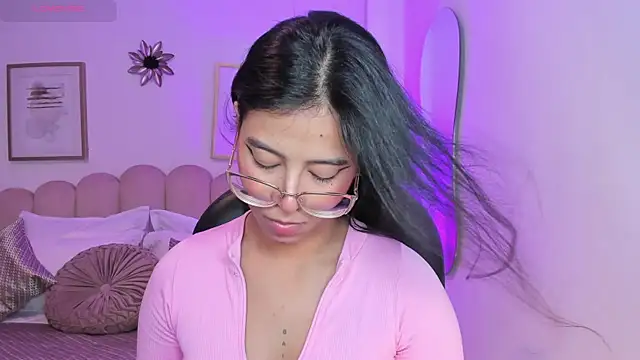 raven stonee online show from April 2026 11:44:01 PM