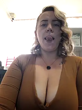 CurvyLust x online show from September 2025 02:23:02 PM