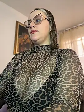 CurvyLust x online show from July 2026 02:17:01 PM