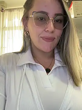 CurvyLust x online show from March 2026 03:45:01 PM