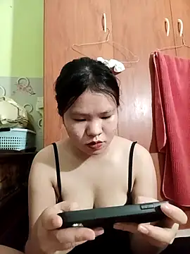 emyeuhss online show from October 2025 03:09:02 PM