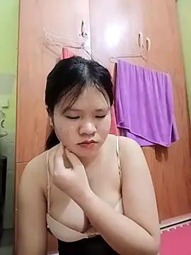 emyeuhss online show from October 2025 02:28:02 PM