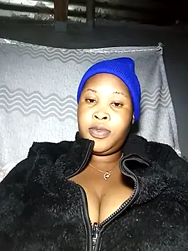 OCEANSQUITERXXX online show from October 2025 12:33:02 AM