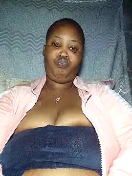 OCEANSQUITERXXX online show from October 2025 04:40:01 PM