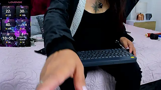 Snapshot of Marianee_Rousse chatting on December 2025 11:49:01 AM Marianee Rousse online show from December 2025 11:49:01 AM