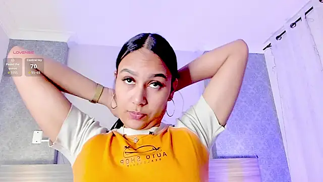 Snapshot of MiilaBlake chatting on November 2025 08:09:02 PM MiilaBlake online show from November 2025 08:09:02 PM